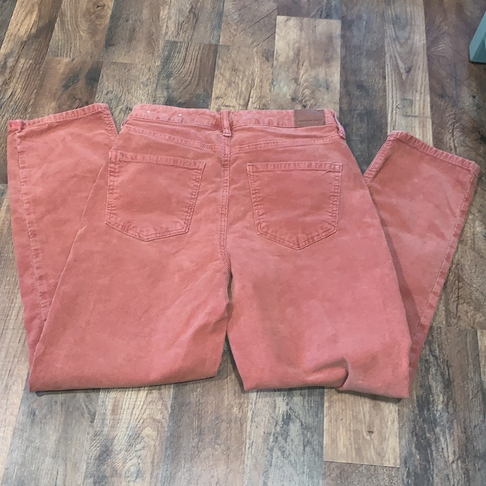 American Eagle Outfitters Mom Straight Jean‎ Corduroy’s.  Size 6. - Picture 6 of 11
